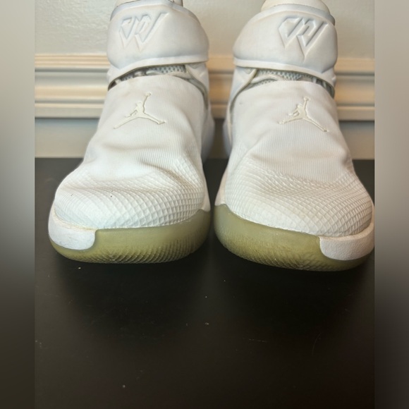 Nike Jordan Why Not Zer0.1 Triple White Athletic Shoes Size 6.5 Youth / 8 Womens - Picture 9 of 16